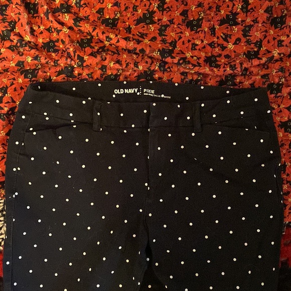 Old Navy Cropped Pixie Polka Dots Jeans - Picture 2 of 5